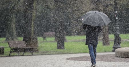 Pogoda. W środę lokalnie popada i zagrzmi. Prognoza dzienna