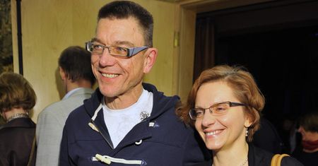 Zbrojewicz: "Syn dostał WPIERDOL, BO JEST GEJEM!"