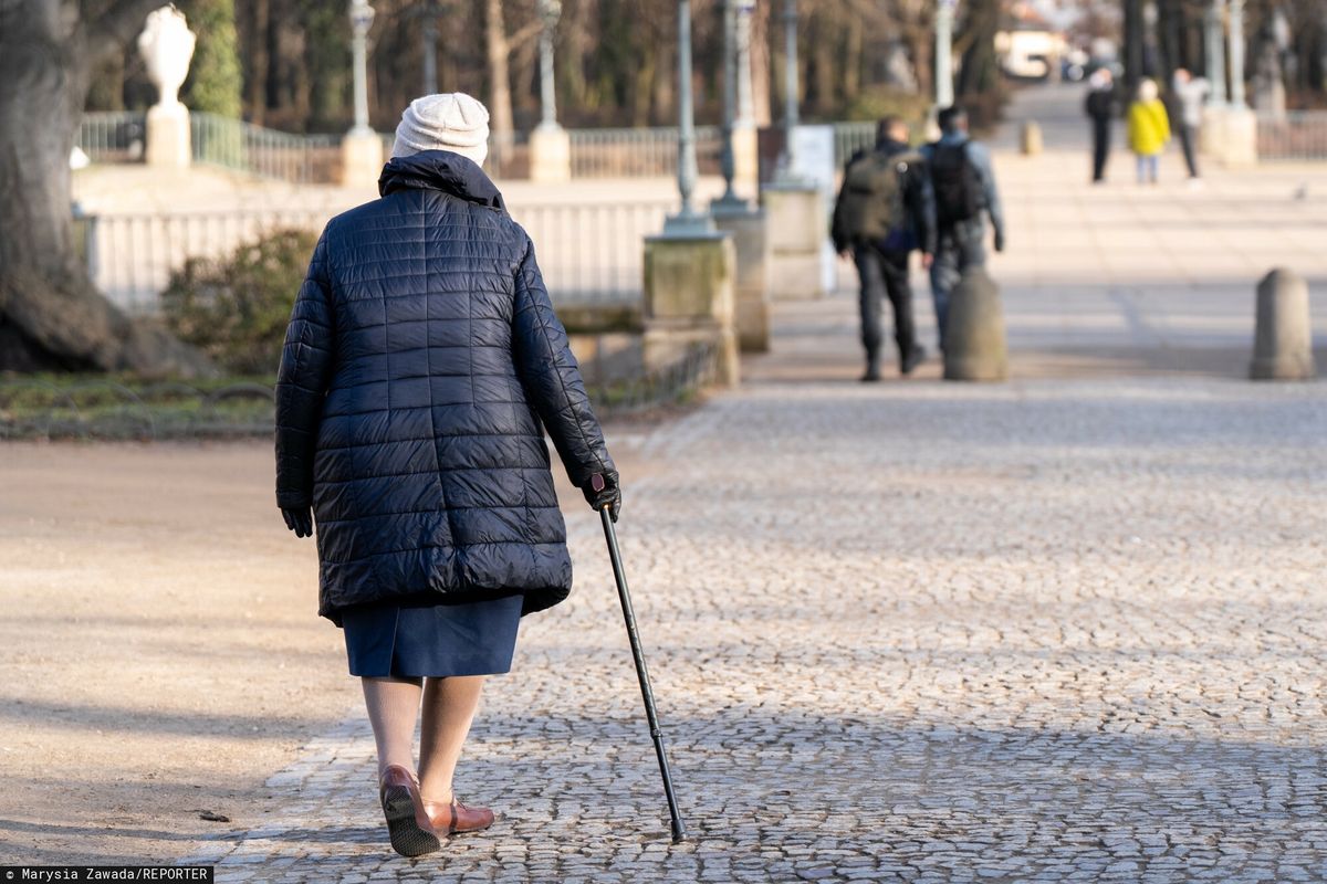 Przynajmniej 5 tys. zł co miesiąc. Oto ile trzeba dziś zarabiać, by taką emeryturę dostać z ZUS-u