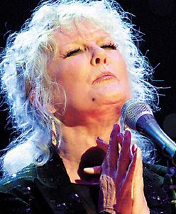 Petula Clark jest załamana. Zamachowiec wykorzystał jej piosenkę