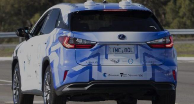 Internet wypiera targi. Premiery nowych aut coraz częściej w sieci