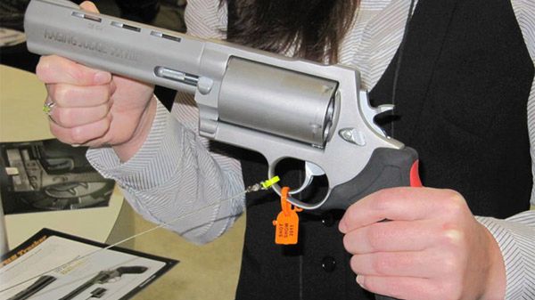 To nie jest komiksowa broń 1