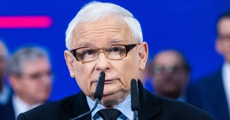 Prasa: ambasadorzy RFN otrzymali polskie noty dot. reparacji