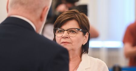 Instytut ma 150 mln zł długu. Leszczyna: biorą pożyczki w parabankach