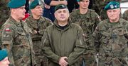 Gen. Kukuła na celowniku prokuratury. W tle nieruchomość za miliony