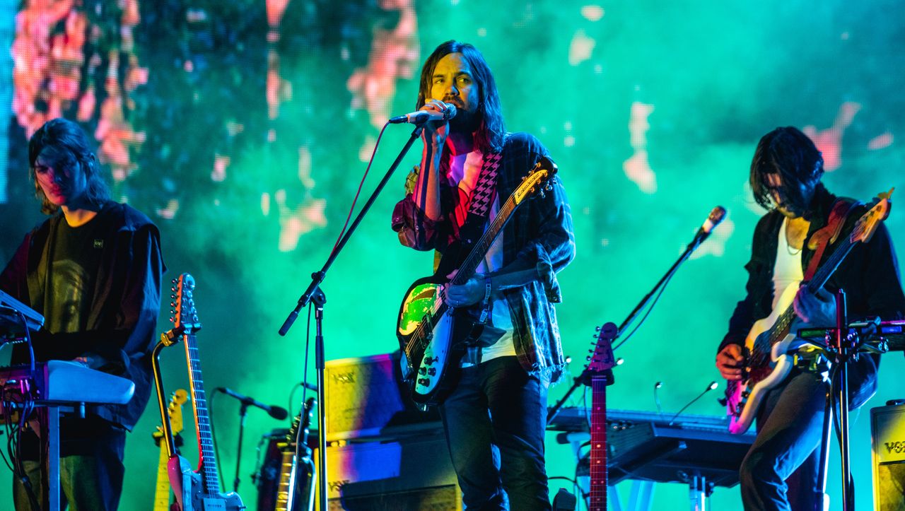Gliwice: Tame Impala zagra pierwszy solowy koncert w Polsce. Kevin Parker i spółka wystąpią w Gliwicach. Znamy datę i szczegóły wydarzenia