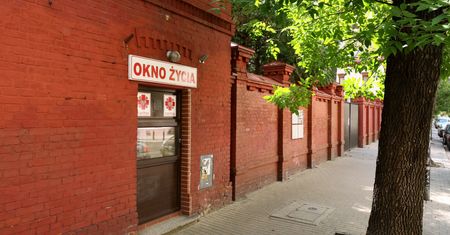 Sąd zdecydował. Wiadomo, co z 6-latką z okna życia