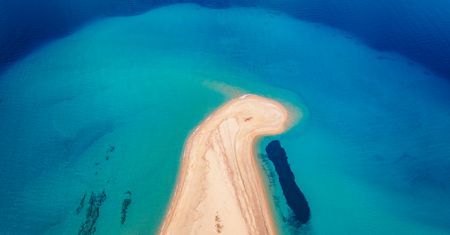 Europejskie Karaiby. Rajskie plaże i masa atrakcji