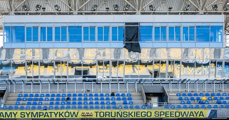 Lepszy widok na walkę żużlowców. Trwa przebudowa trybuny głównej na Motoarenie [fotorelacja]