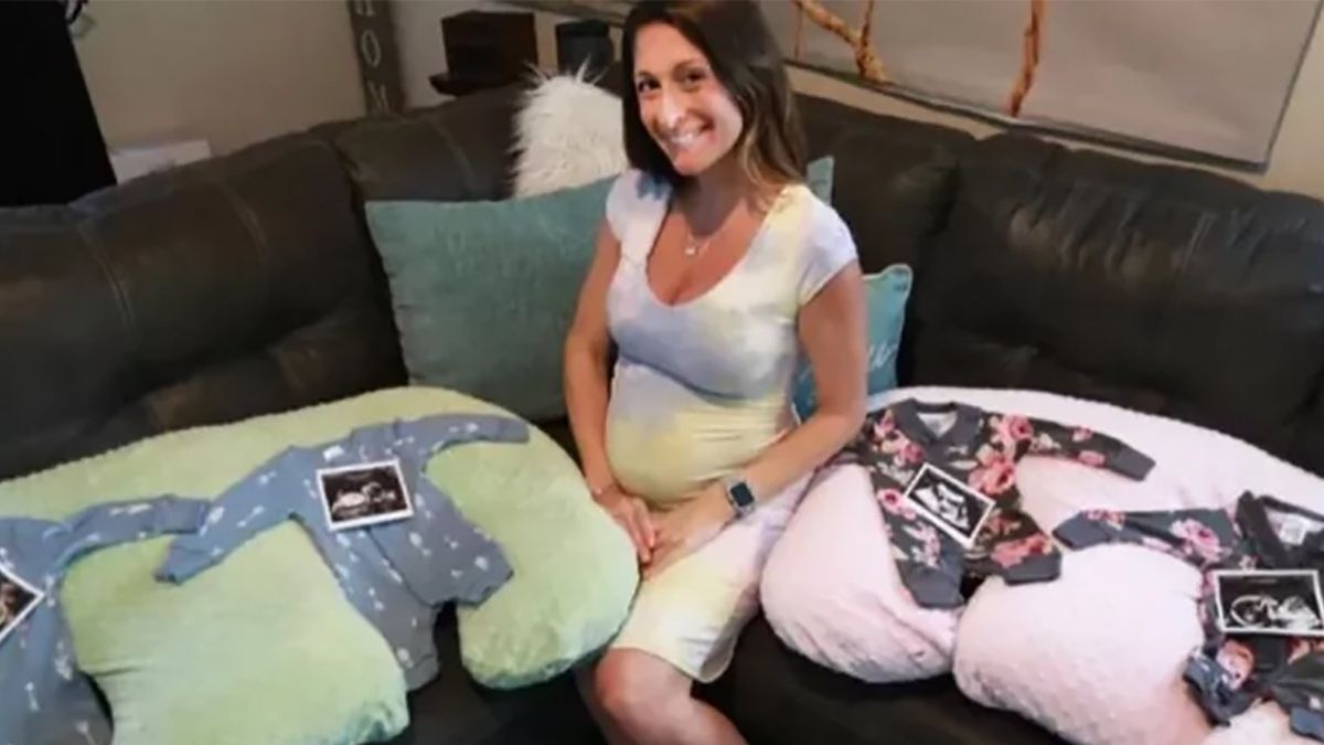 35-letnia Ashley Ness zaszła jednocześnie w dwie bliźniacze ciąże