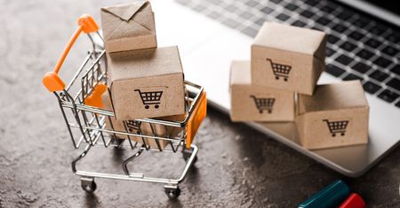 Dynamiczny rozwój e-commerce napędza firmy produkcyjne
