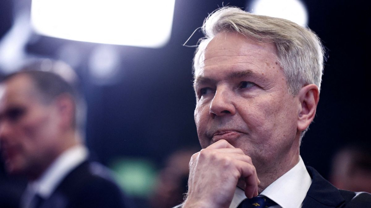arch54Finnish Foreign Affairs Minister Pekka Haavisto arrives for the North Atlantic Council (NAC) Ministers of Foreign Affairs meeting at the NATO headquarters in Brussels on April 4, 2023. (Photo by Kenzo TRIBOUILLARD / AFP)KENZO TRIBOUILLARD