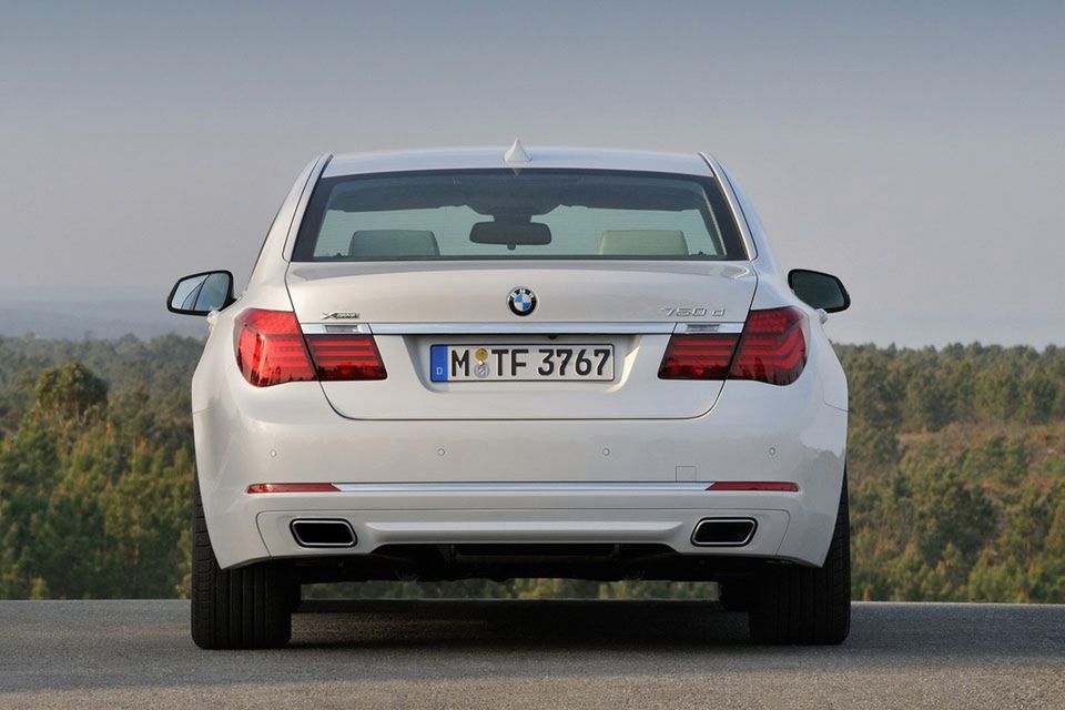 BMW serii 7 na rok 2013 - megagaleria niemieckiego okrętu flagowego 157