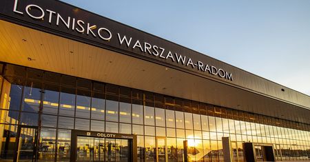 Lotnisko Warszawa - Radom zamknięte. Przerwa konieczna ze względu na zniszczenia