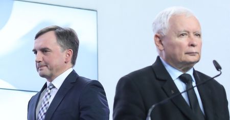 Polityk Solidarnej Polski po podpisaniu umowy koalicyjnej: "chciano nas podzielić, nie udało się"