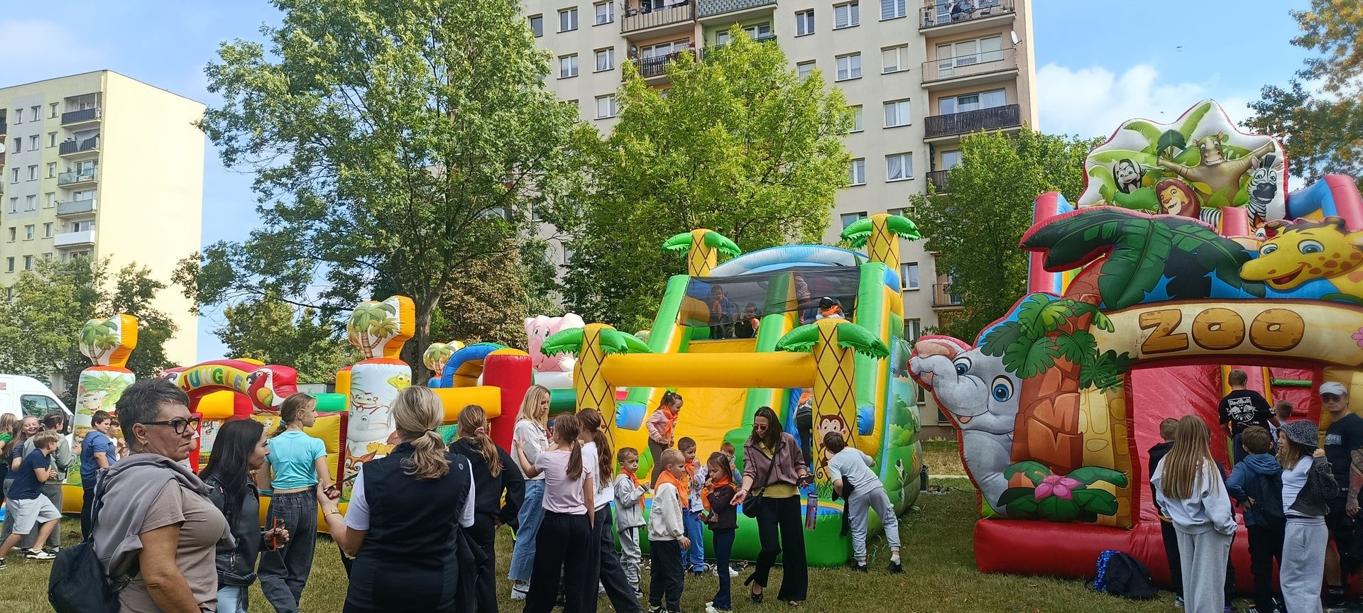 Prawie 1500 osób posprzątało Ostrowiec.