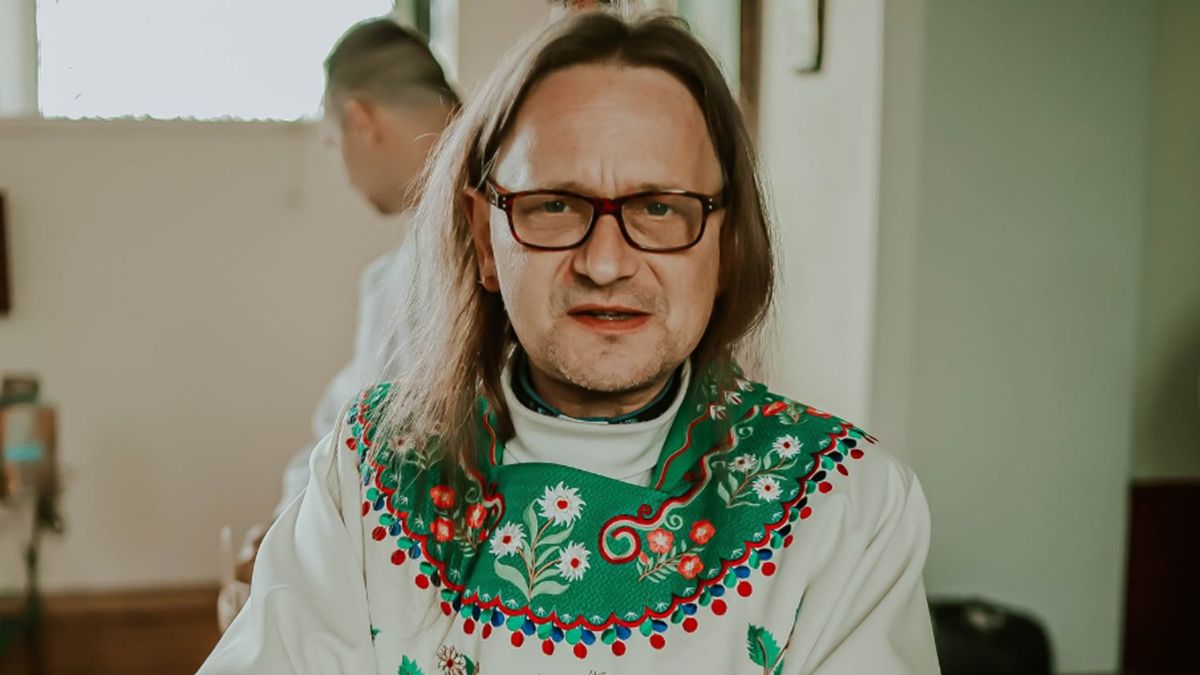 Ksiądz Ruks uległ wypadkowi.