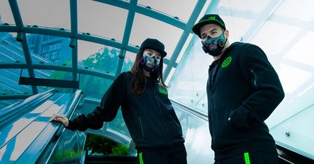 Razer jednak chce wprowadzić do sprzedaży maskę z podświetleniem RGB