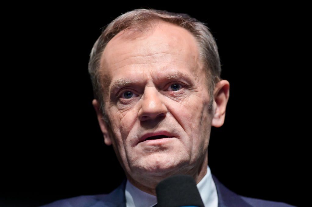 "Donald Tusk przestał być Polakiem". Konrad Sutarski, były szef mniejszości polskiej, przeprasza Węgrów