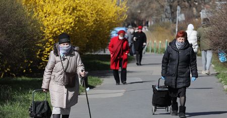 Godziny dla seniorów. Jest już rozporządzenie
