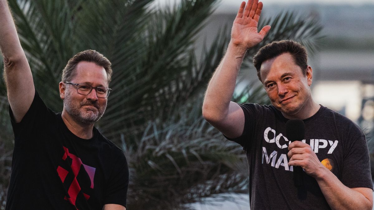 Elon Musk, co-founder and chief executive officer of Space Exploration Technologies Corp. (SpaceX) and Tesla Inc., right, with Mike Sievert, president and chief executive officer of T-Mobile US Inc., during a news conference at the SpaceX Starbase facility in Boca Chica, Texas, US, on Thursday, Aug. 25, 2022. T-Mobile is partnering with Elon Musks SpaceX to offer wireless phone service in remote parts of the US where coverage is spotty. Photographer: Jordan Vonderhaar/Bloomberg via Getty Images