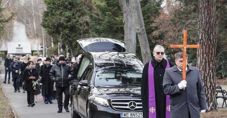 Zakład pogrzebowy pomylił ciała. Dwa pogrzeby i ekshumacja