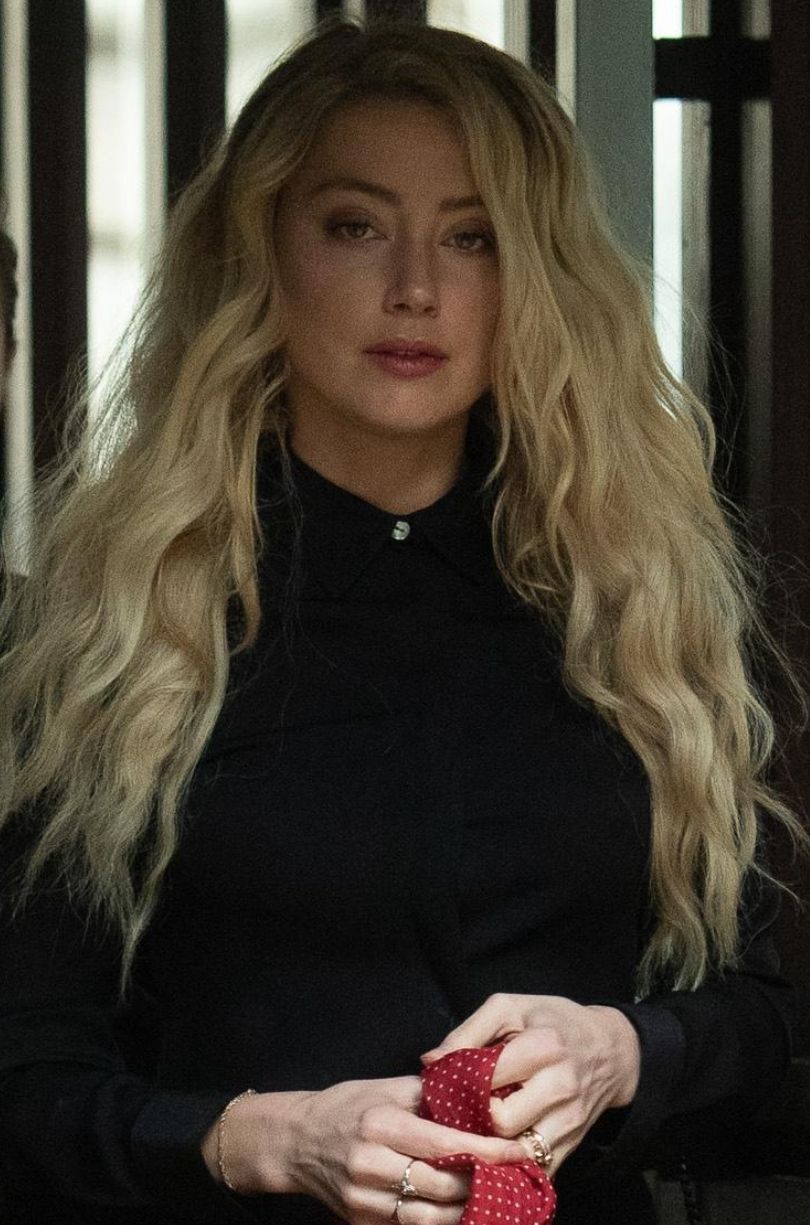 Amber Heard i Johnny Depp podczas kolejnego dnia procesu w Londynie