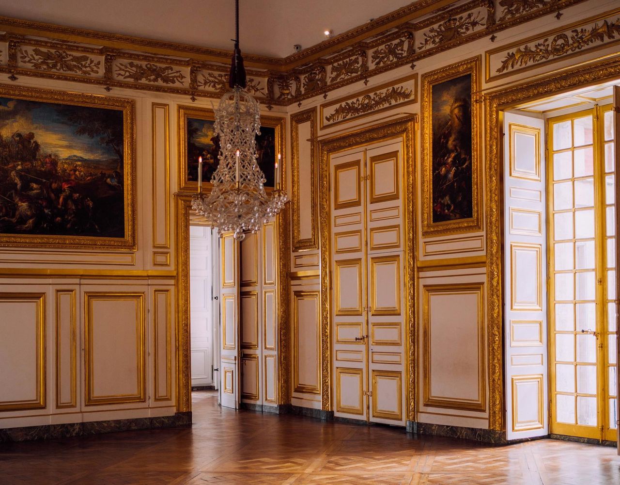 Tragedia w Wersalu. 10-latka zmarła podczas zwiedzania