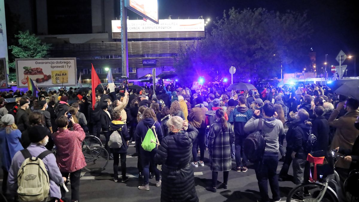 Protestujący dotarli pod dom Kaczyńskiego