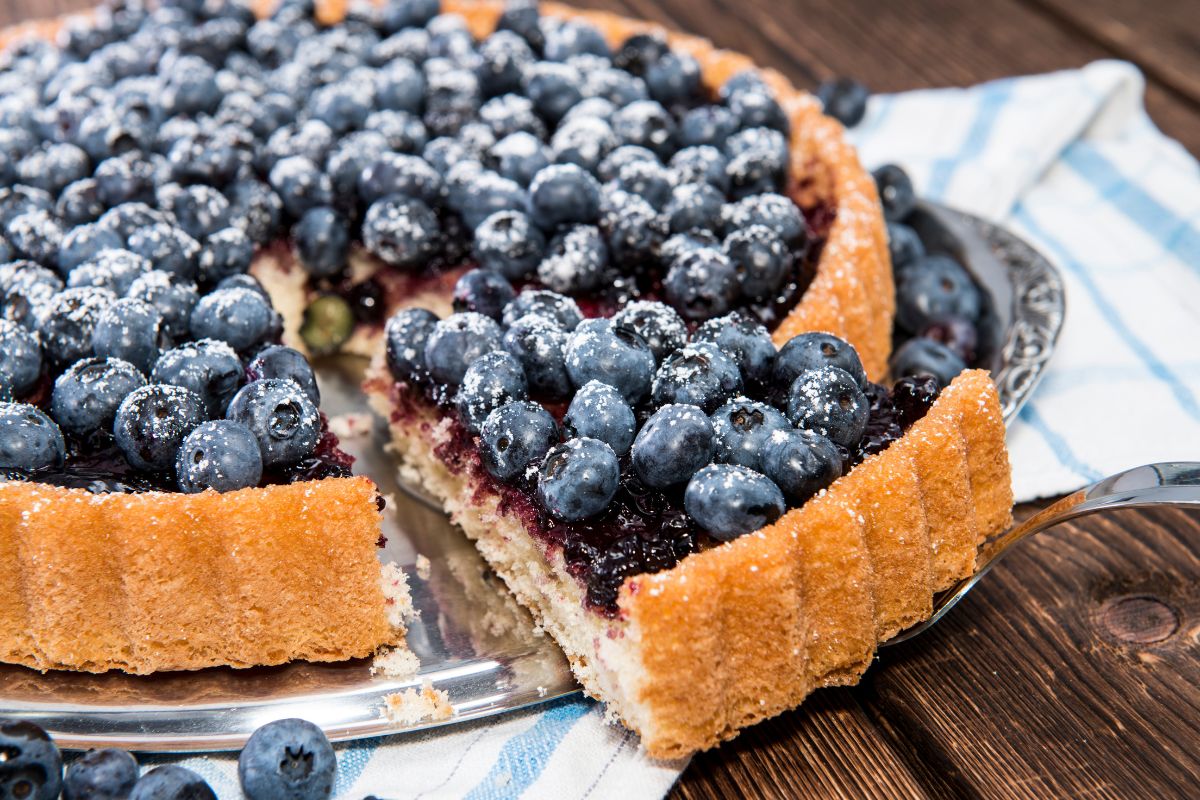 Prosta tarta z borówkami. 