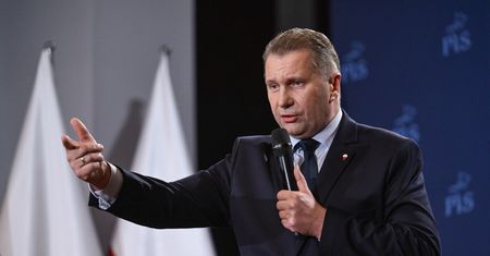 "Totalne zepsucie". Czarnek ostro po aferze z Kołodziejczakiem