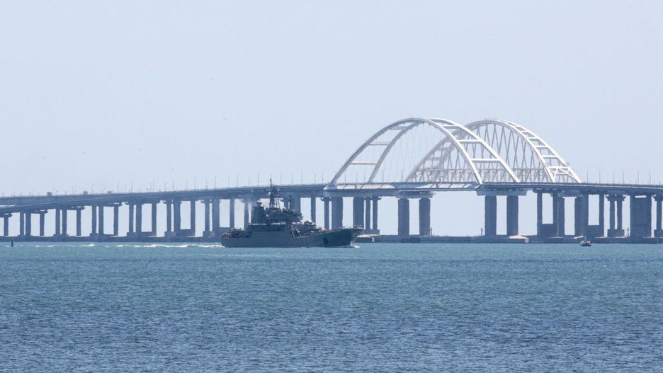 Most Krymski zablokowany. Okupanci wydali instrukcje