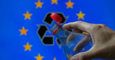 Jak odkręcić "unijne" nakrętki? Znaleźli genialnie prosty sposób