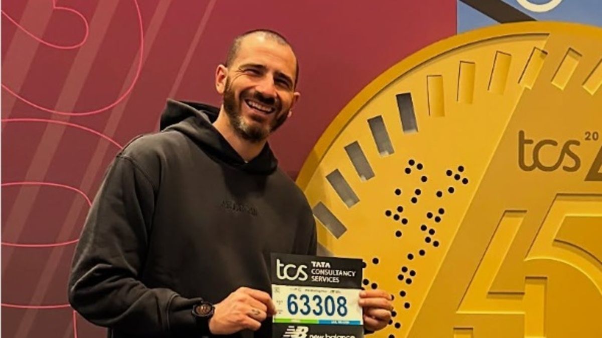 Leonardo Bonucci z numerem startowym maratonu w Londynie