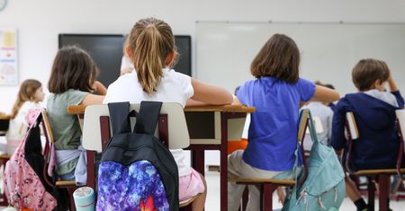 Narasta problem w Europie. Nie ma kto uczyć dzieci
