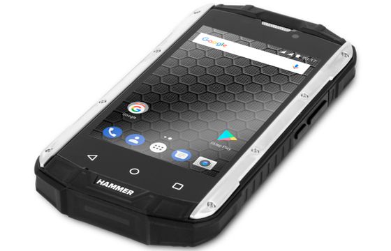 Pancerny smartfon Hammer Titan 2 w Biedronce za 329 zł (wideo)