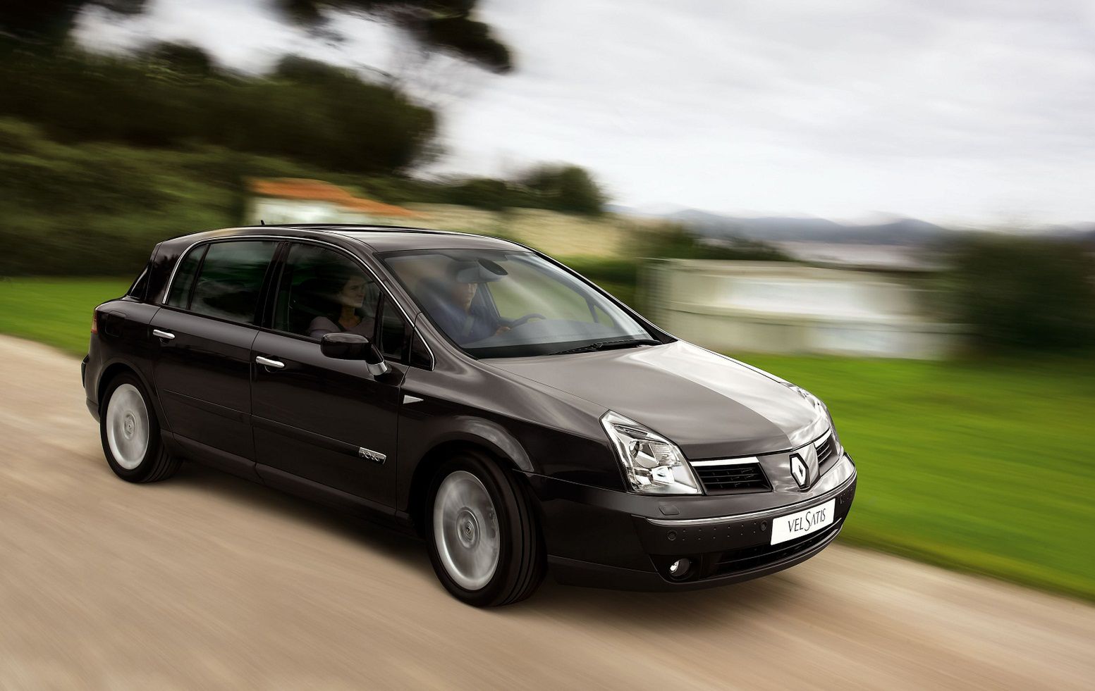 Renault zbuduje limuzynę przy pomocy Mercedesa