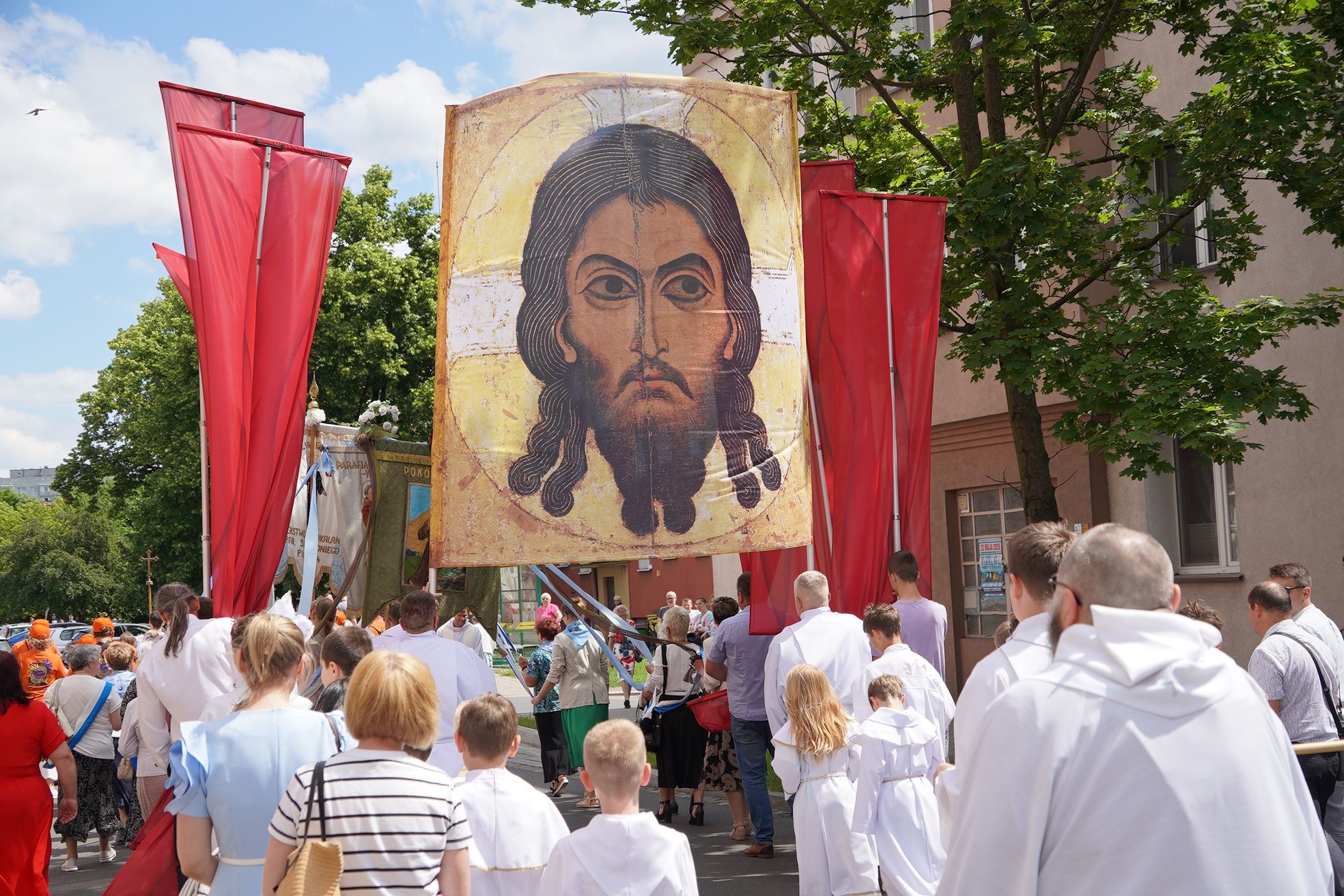 Procesja Bożego Ciała w parafii pw. Św. Antoniego w Pile