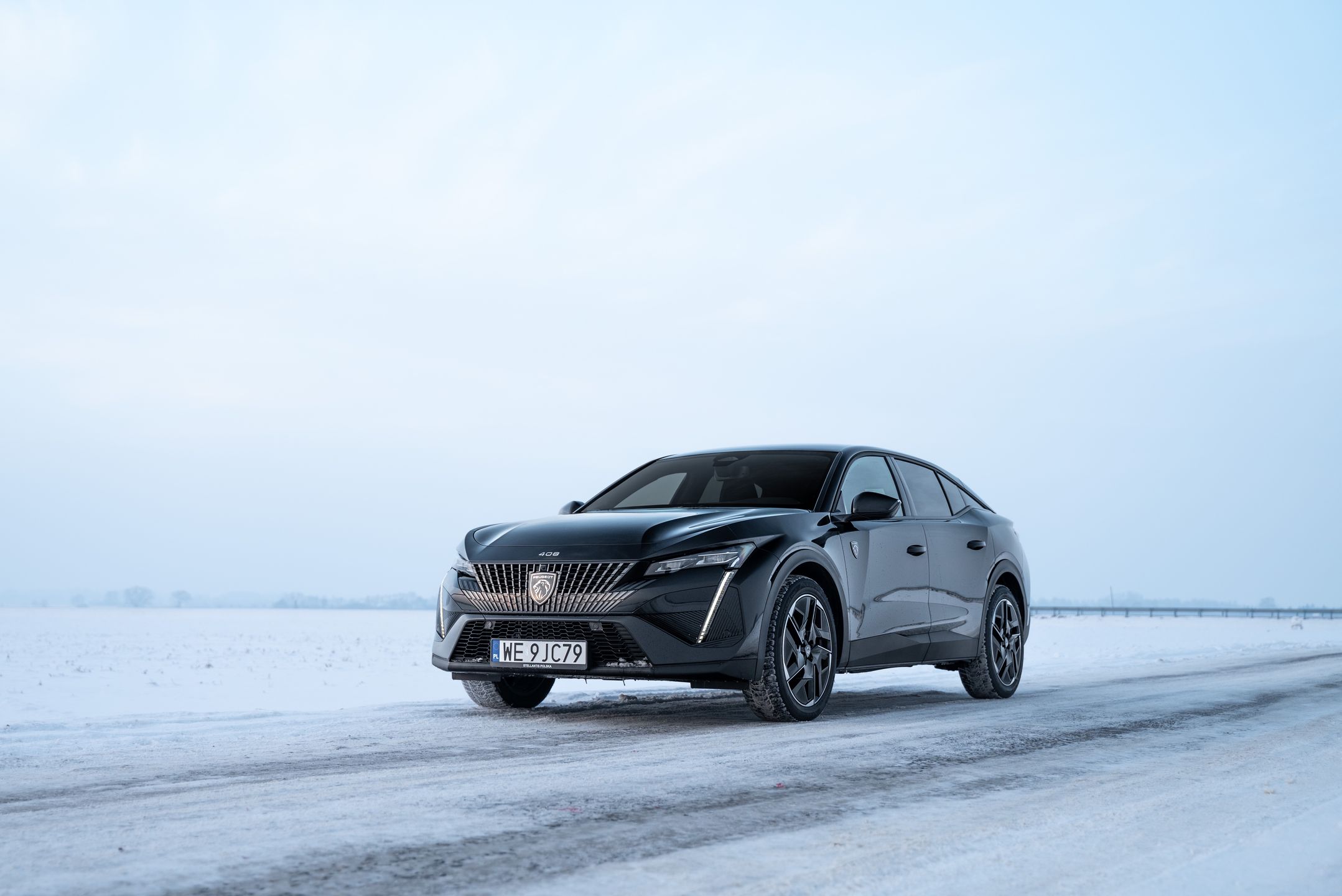 Peugeot 408 Hybrid 145