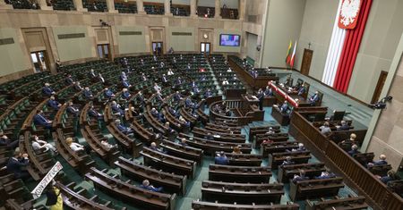 Stan wyjątkowy. Premier grzmi w Sejmie: "Festiwal żenady"