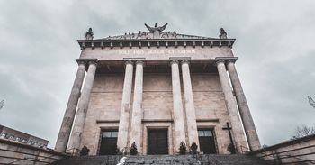 Katowice: Wyjątkowe widowisko "Katedra" w Spodku. Spektakl na 100-lecie archidiecezji