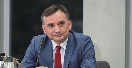 Przekaz dnia w PiS. Tak mieli tłumaczyć Ziobrę