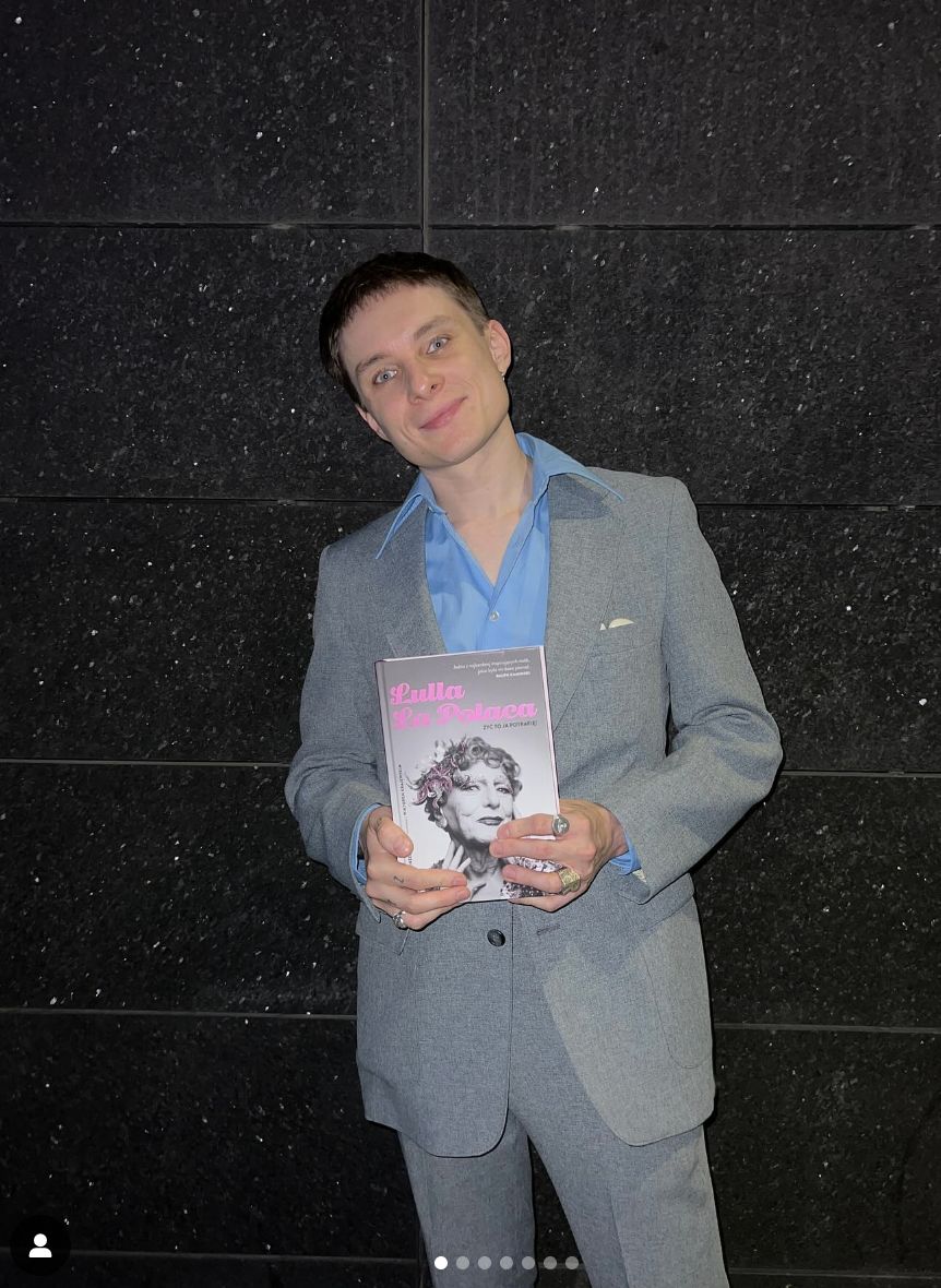 Odmieniony Ralph Kaminski bryluje na premierze książki