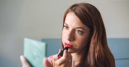 "Monster’s muse" przyciąga spojrzenia. Ten makijaż działa cuda