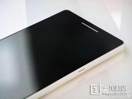 OnePlus One pozuje do zdjęć. Jak prezentuje się "perfekcyjny smartfon"? 4
