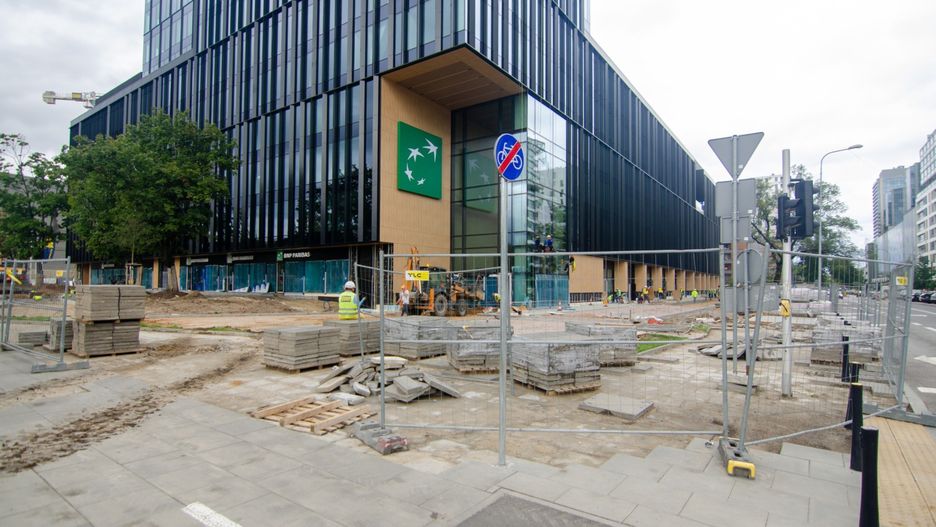 Na ul. Kasprzaka będzie nowy chodnik i ścieżka rowerowa
