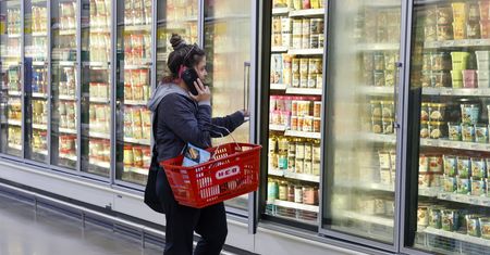 Sprzedaż detaliczna. Są pierwsze dane za 2024 r.