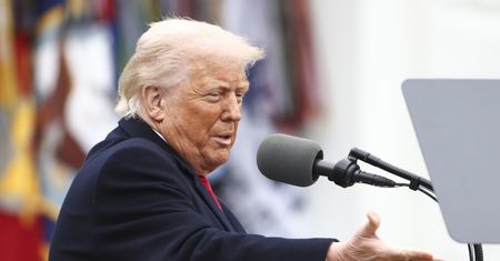Donald Trump ogłasza wprowadzenie ceł. "Od północy"