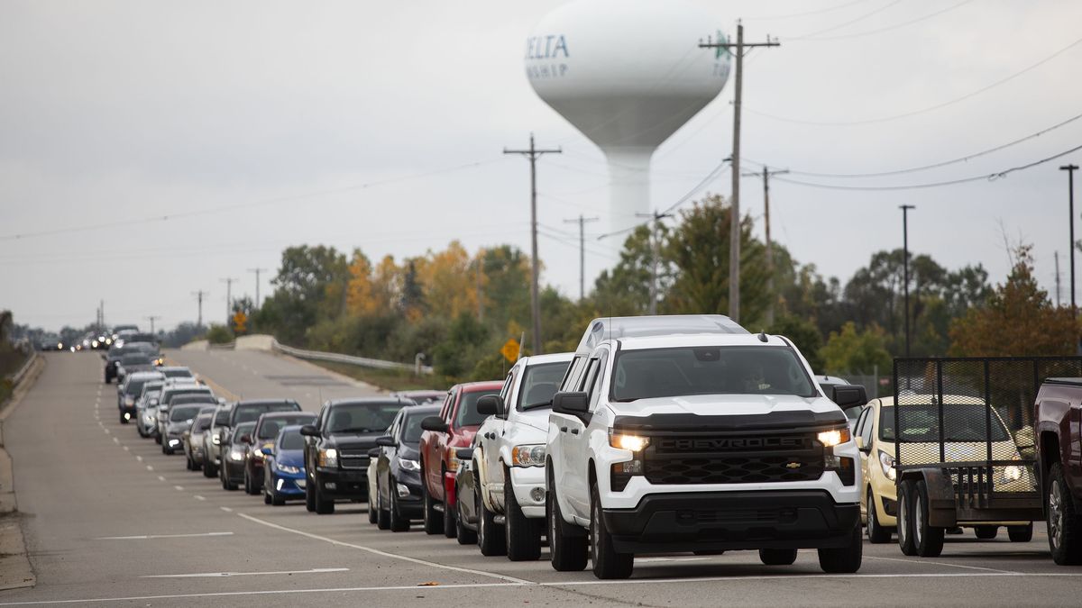 LANSING, MICHIGAN - SEPTEMBER 29: United Auto Workers members leave the General Motors Lansing Delta Assembly Plant as they go on strike on September 29, 2023 in Lansing, Michigan. Today the UAW expanded their strike against General Motors and Ford, claiming there has not been substantial progress toward a fair contract agreement. (Photo by Bill Pugliano/Getty Images)