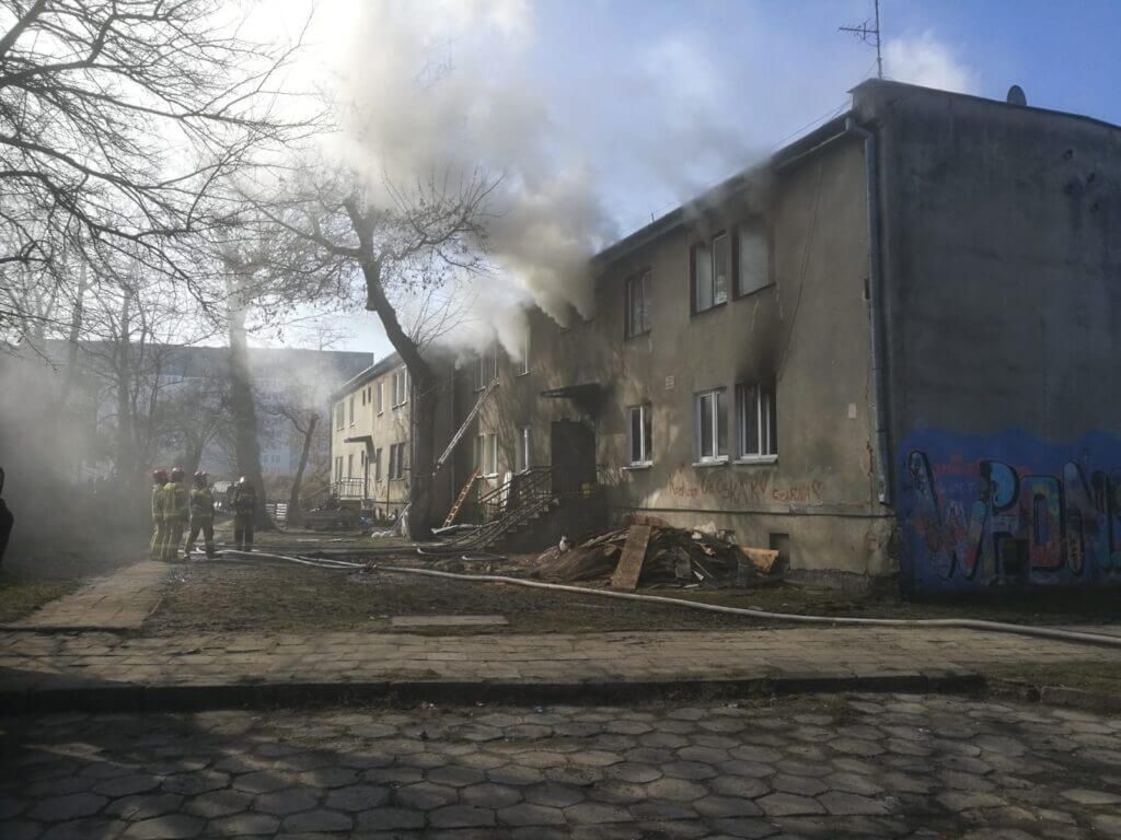 Pożar budynku mieszkalnego przy ul. Wrońskiej 5B w Lublinie | fot. KM PSP Lublin